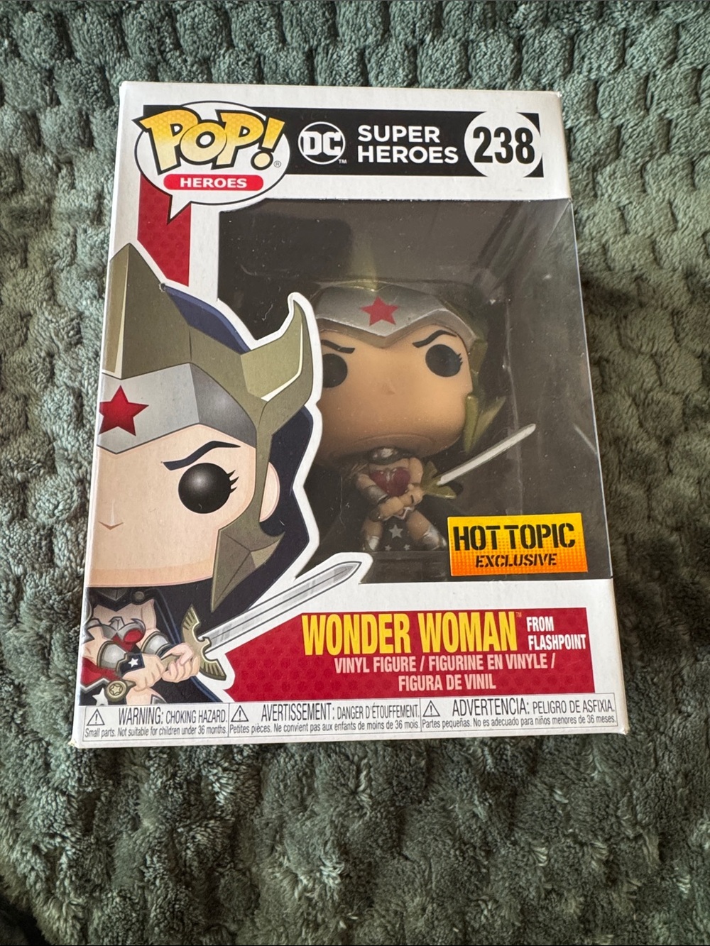 NIB Wonder Woman Hot Topic Exclusive 238 Funko Pop